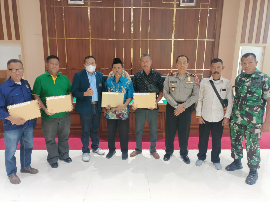 Penyerahan Hasil Tes Bakal Calon Kades Kec. Kraton, Kab. Pasuruan Tahun 2023